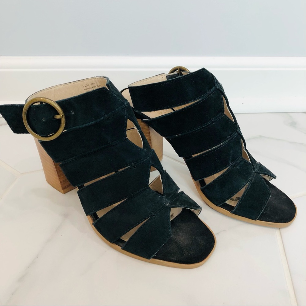Seychelles Sandals - Picture 1 of 7